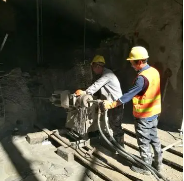 东宁水下抗分散灌浆料特点 水下不分散注浆料介绍