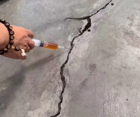 东宁混凝土裂缝修补技术详解​